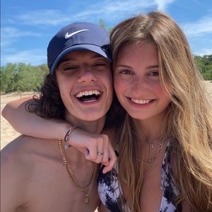 Meet your Posher, Sal